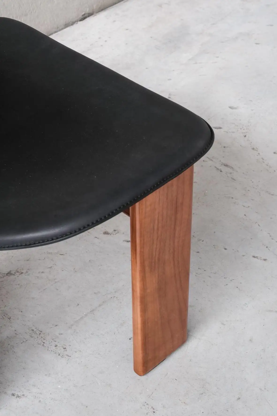 Afra & Tobia Scarpa Set of Six “Africa” Dining Chairs for Maxalto Italy, c. 1975