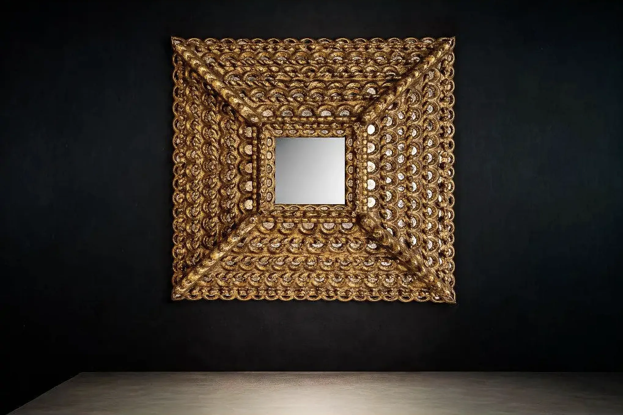 Peruvian Baroque Colonial Sunburst Mirror in Carved Hardwood & Gold Leaf, 1890–1920