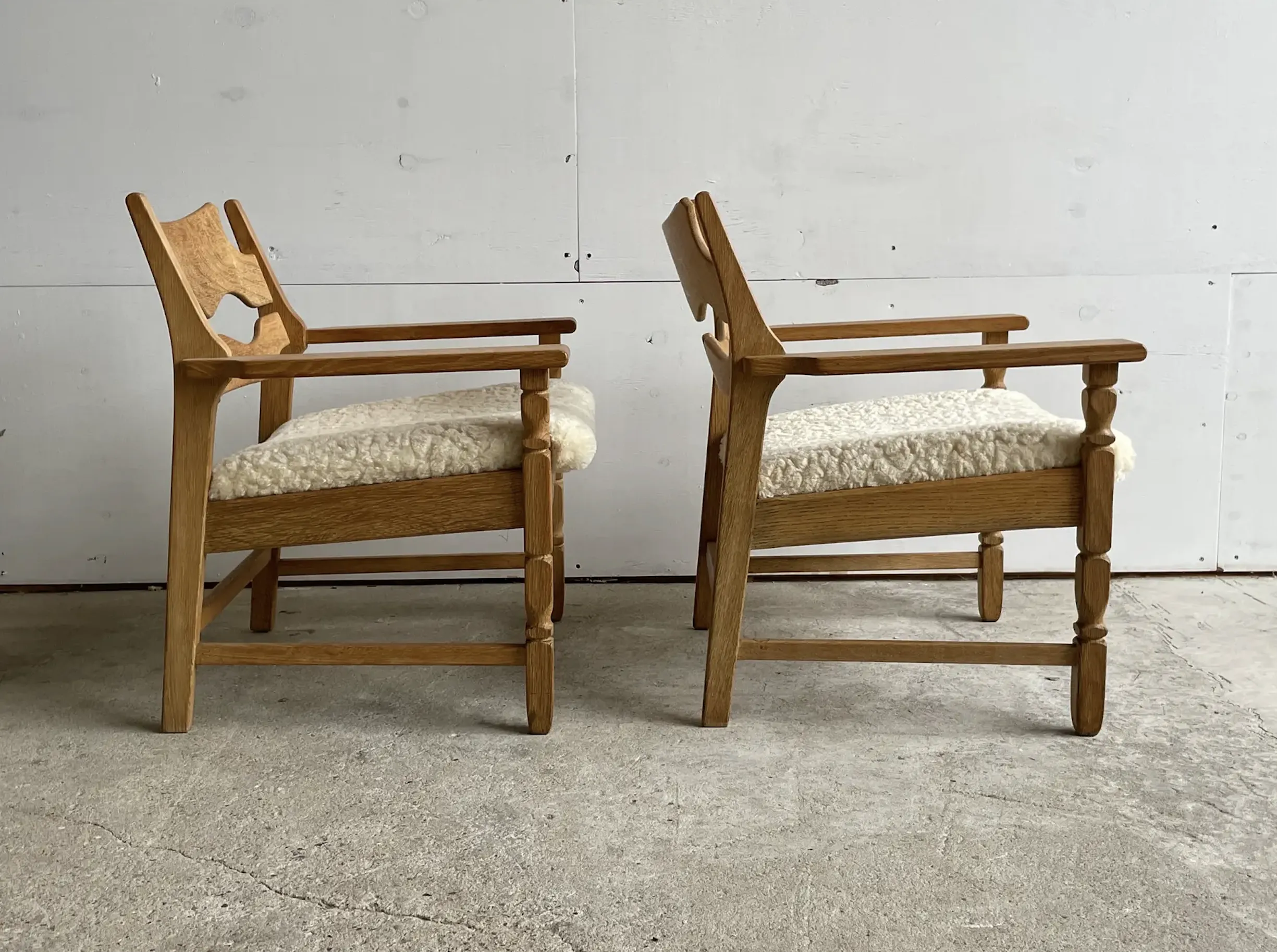 Vintage Danish “Razorblade” Oak Lounge Chairs by Henning Kjærnulf, 1960s, Set of 2